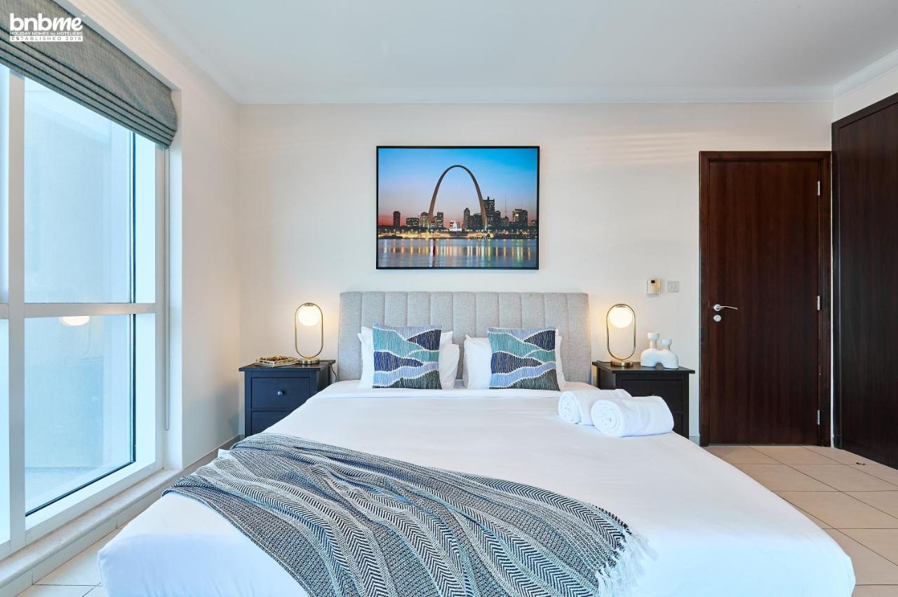 Bnbme - Churchill Tower Apartment Dubai Bagian luar foto